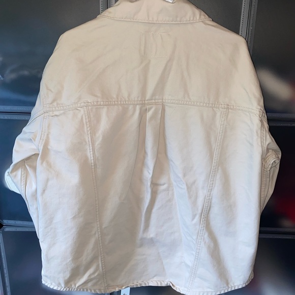 Levi’s Shacket -Denim Shirt Jean Jacket in Natural Denim Color Women's M - Picture 6 of 9